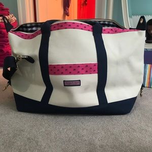 Vineyard Vines Weekender Bag